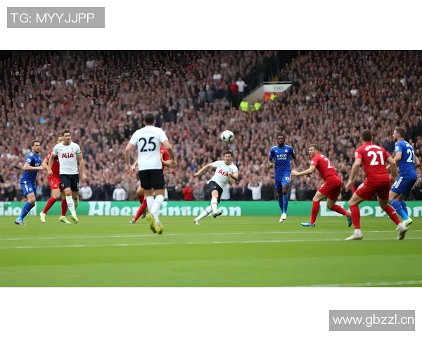 足球夺冠壁纸精选分享助你感受冠军荣耀与激情瞬间